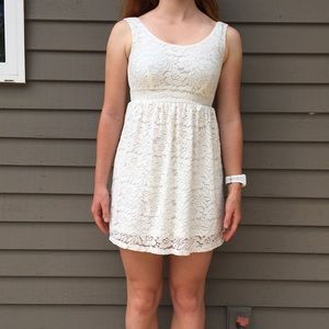 White lace dress